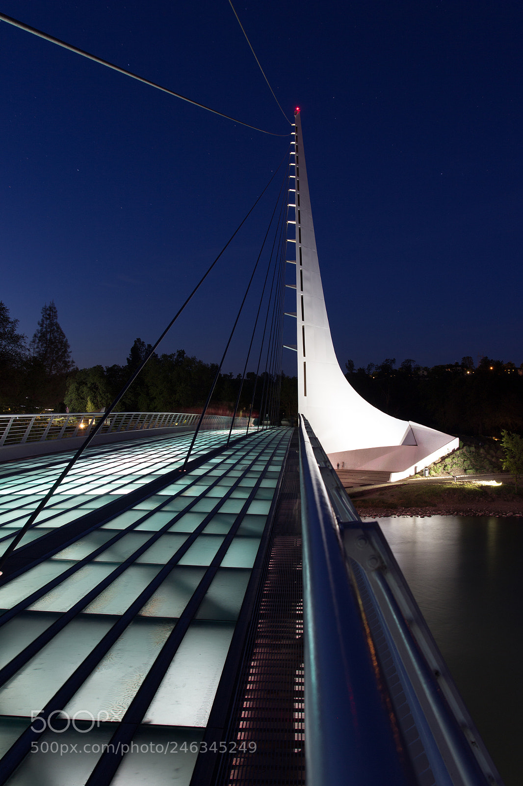 Canon EOS 600D (Rebel EOS T3i / EOS Kiss X5) sample photo. Sundial bridge @night (1) photography