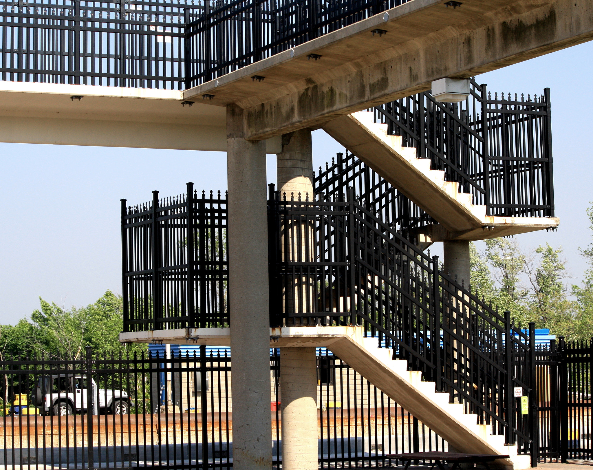 Canon EF-S 55-250mm F4-5.6 IS sample photo. Stair photography