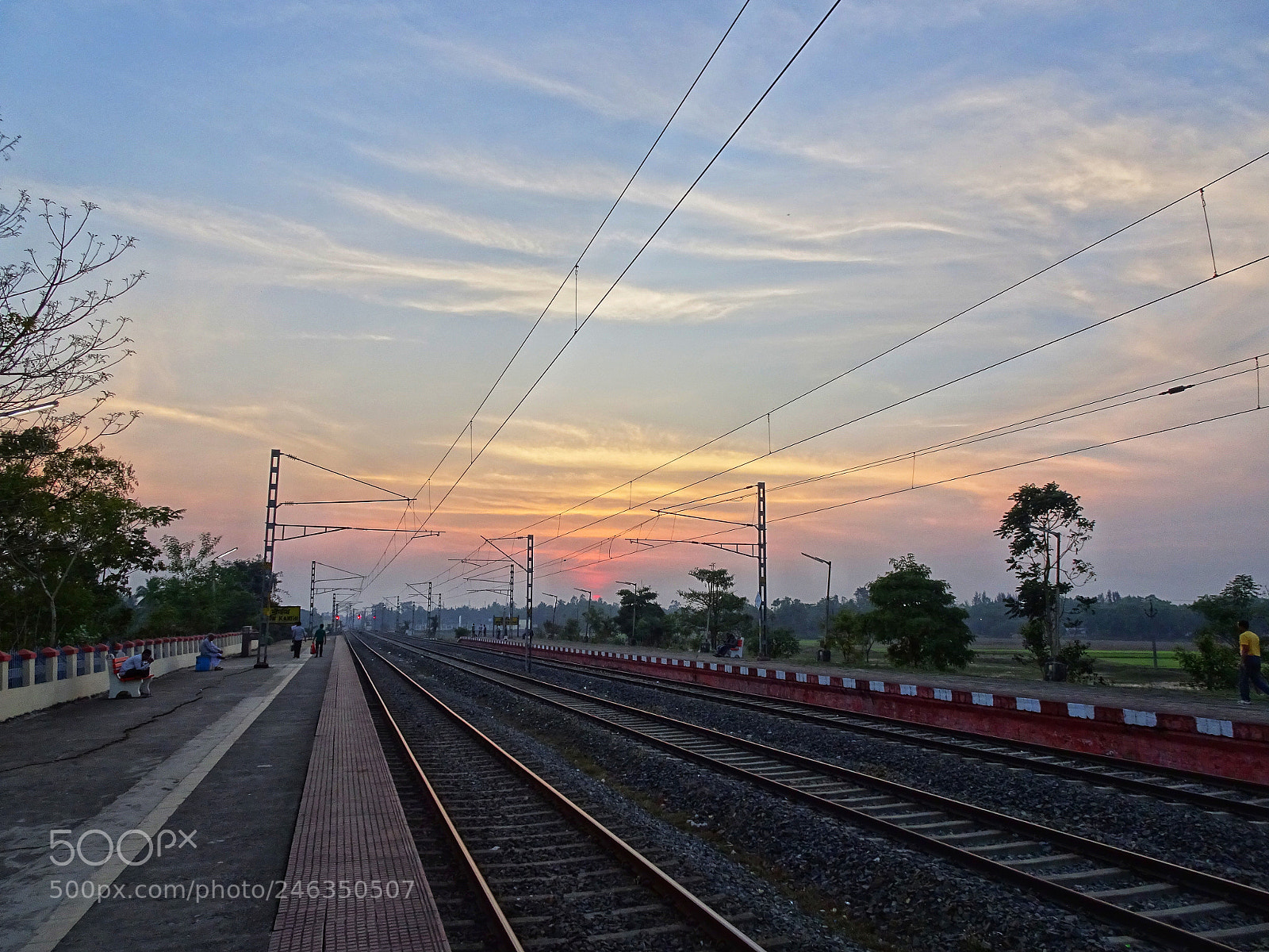 Sony Cyber-shot DSC-HX90V sample photo. After sunset photography