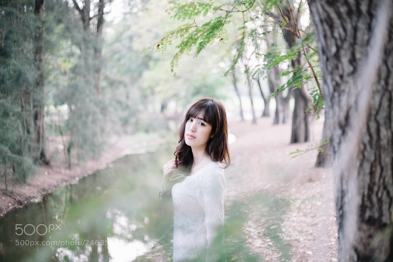Canon EOS 5D sample photo. The beauty white skin photography