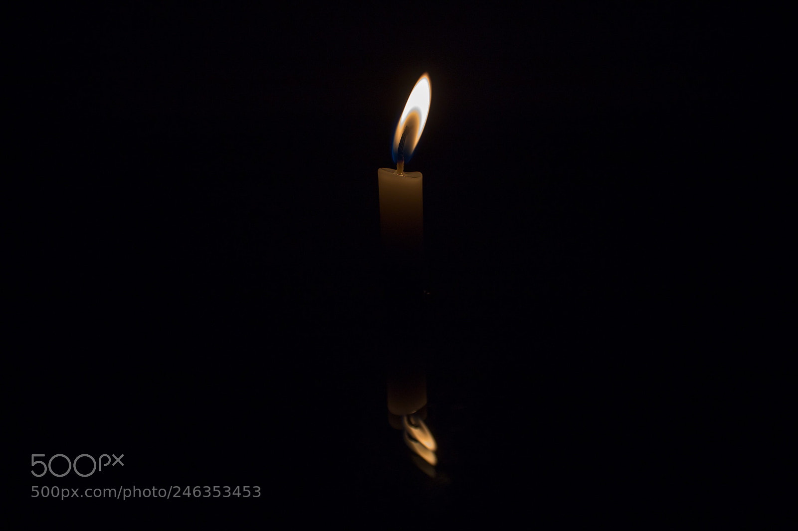 Canon EOS 1300D (EOS Rebel T6 / EOS Kiss X80) sample photo. Candle accesses in the photography