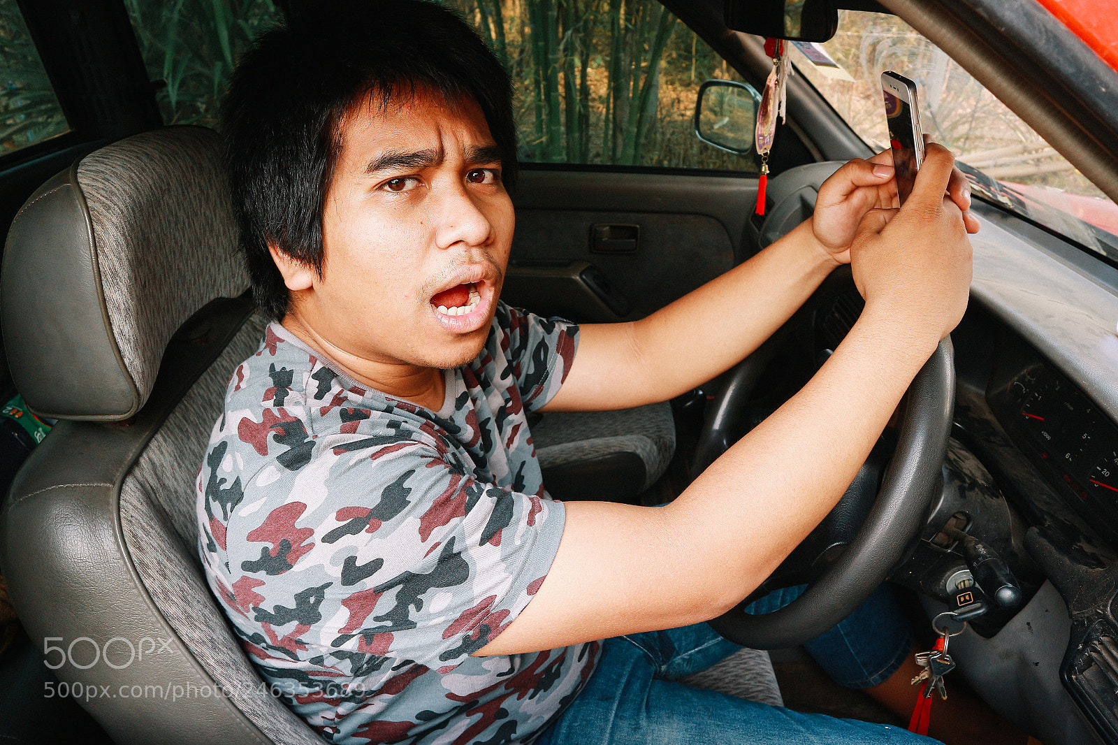 Canon EOS M10 sample photo. Unsafe driver using smart photography