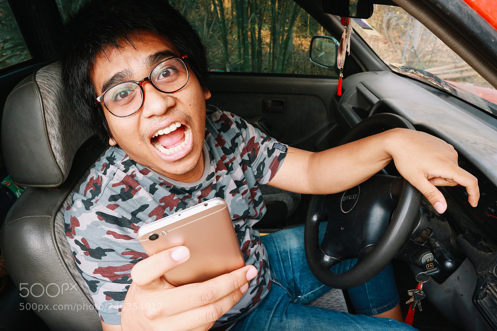 Canon EOS M10 sample photo. Unsafe driver using smart photography