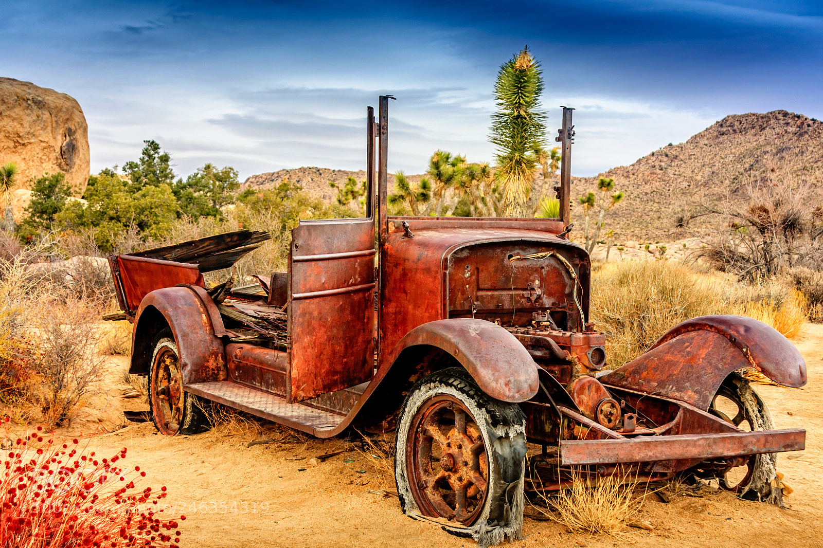 Canon EOS 40D sample photo. Rusted truck photography