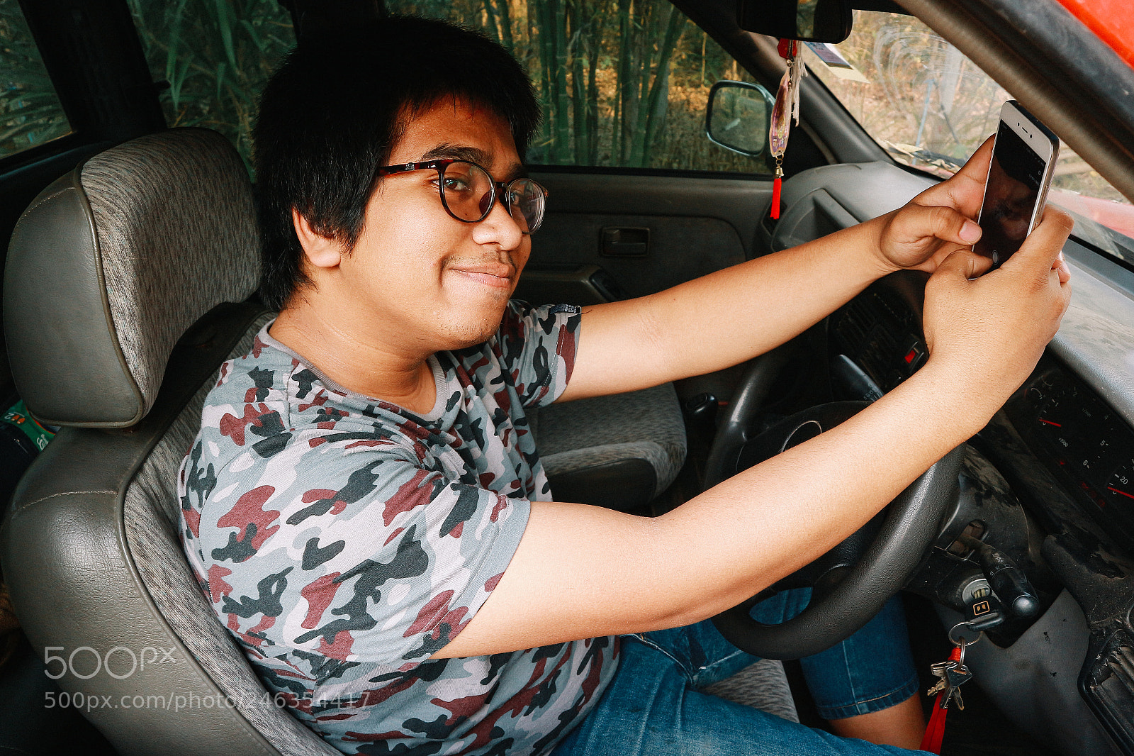 Canon EOS M10 sample photo. Unsafe driver using smart photography
