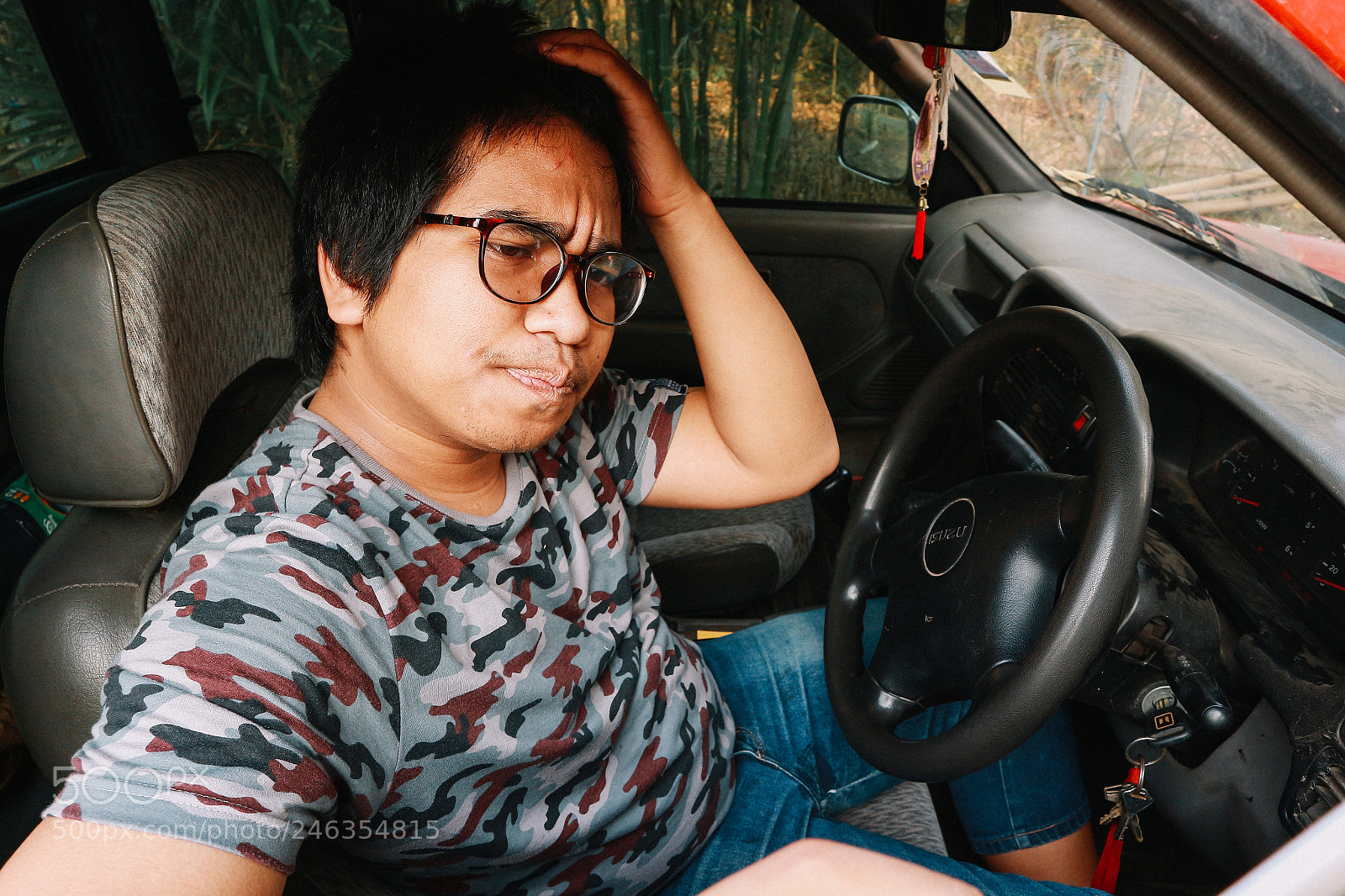 Canon EOS M10 sample photo. Unsafe driver using smart photography