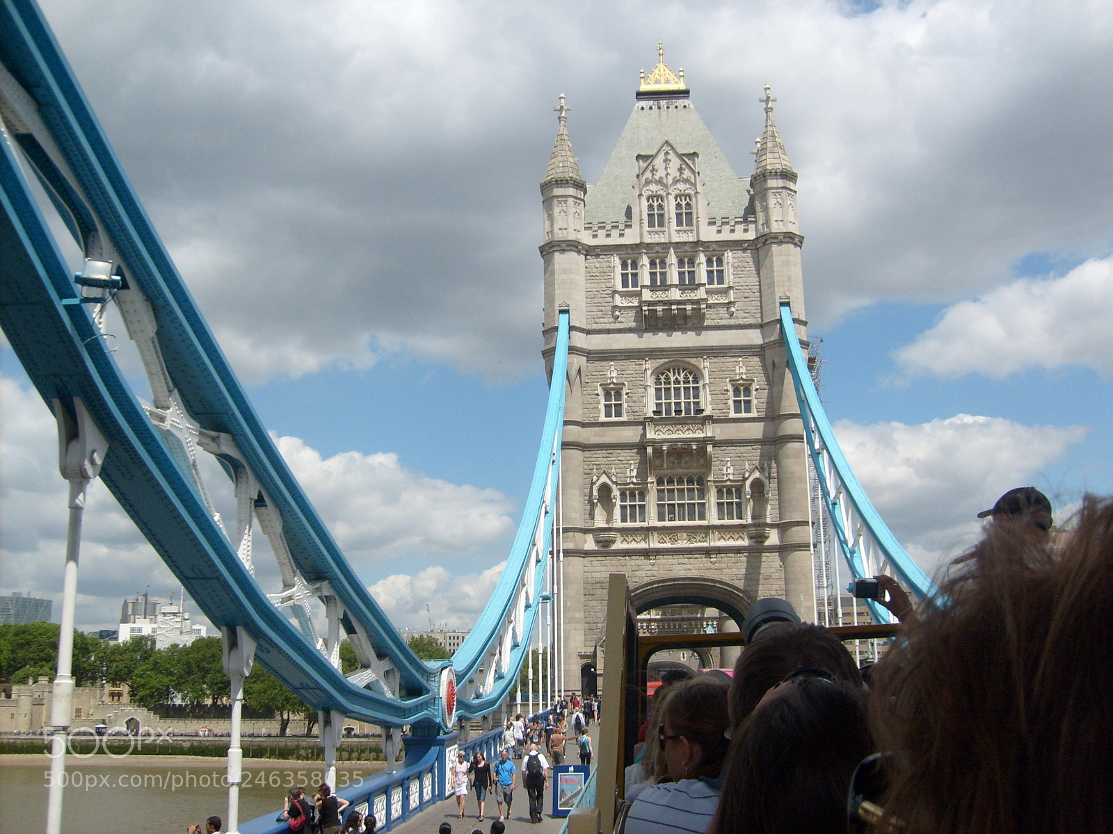 Samsung KENOX S630  / Samsung S630 sample photo. Crossing tower bridge photography
