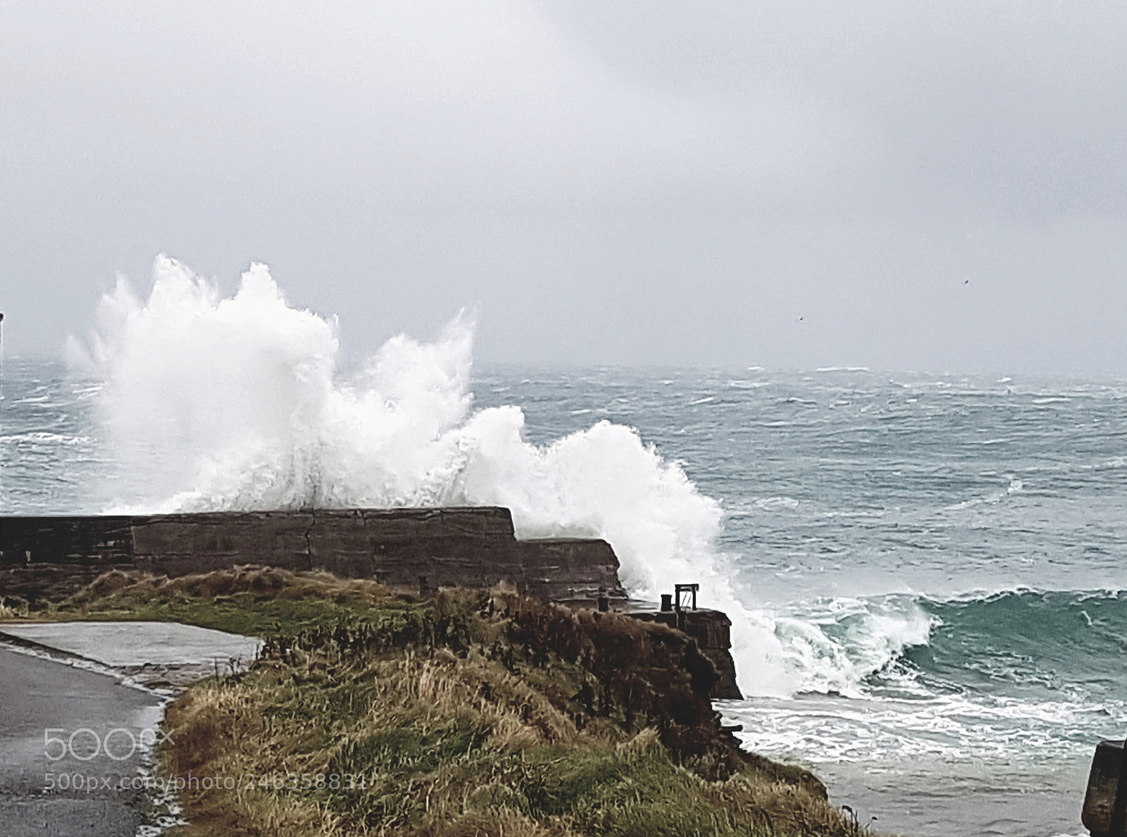 Samsung Galaxy S7 Edge sample photo. Crashing of the waves photography