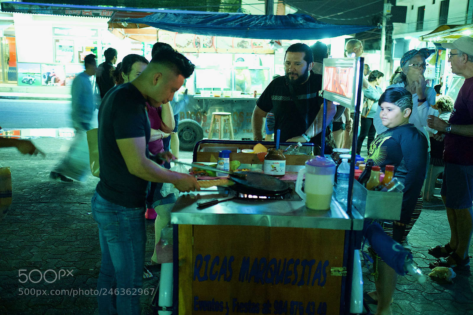 Fujifilm X-Pro1 sample photo. Street food vendor in photography