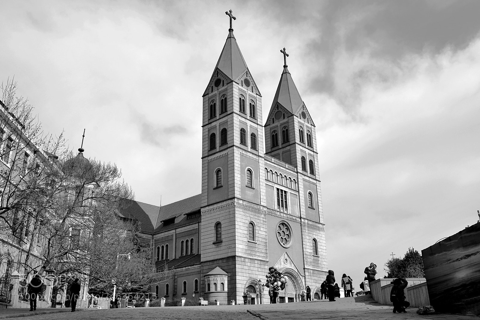 Sony a7R II sample photo. No wide angle lens? photography