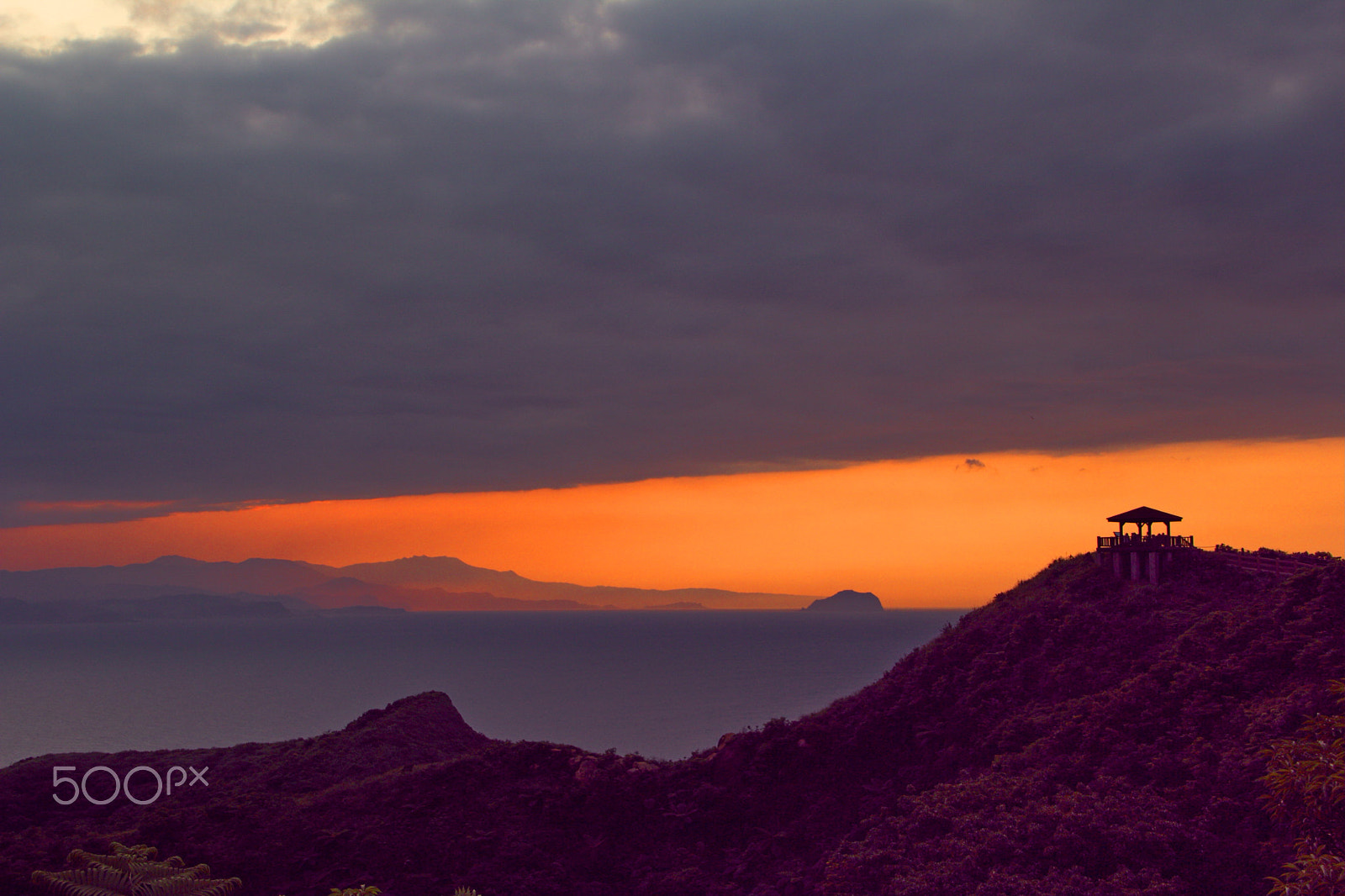 Sigma 18-250mm F3.5-6.3 DC OS HSM sample photo. Dusk in ne coast of taiwan photography