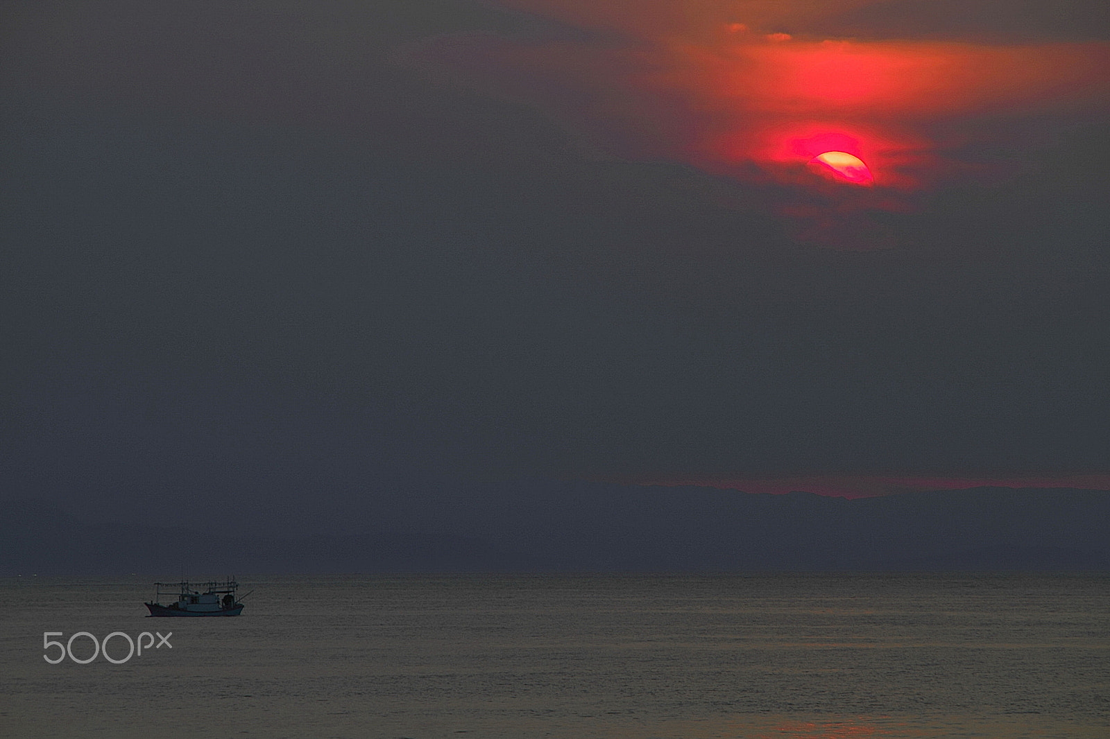 Canon 18-250mm sample photo. A peaceful moment at dusk photography