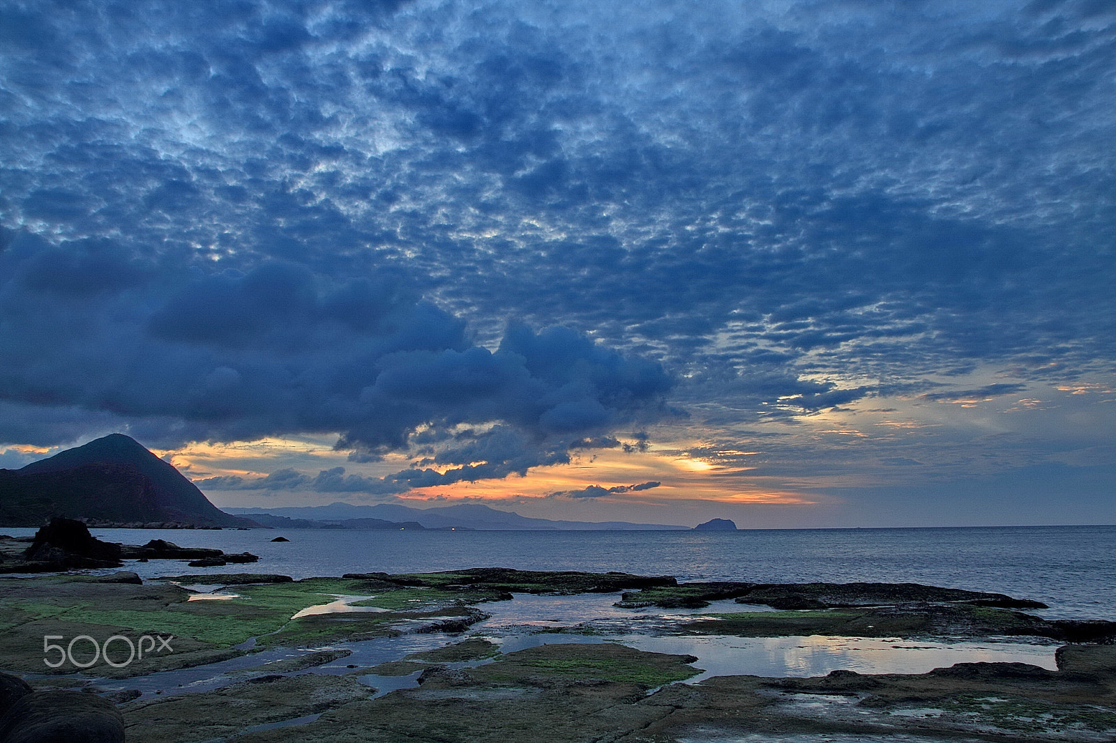 Canon EOS 7D sample photo. Sunset in the ne coast of taiwan photography