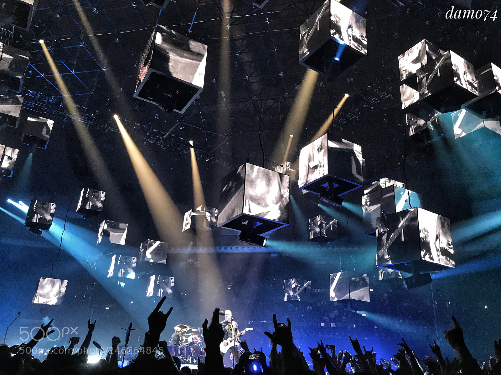 Apple iPhone 7 sample photo. Metallica live in bologna photography