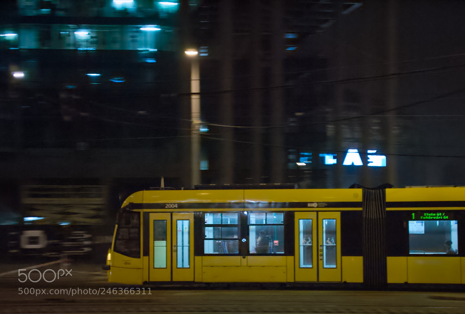 Olympus PEN E-PL1 sample photo. Tram rush photography