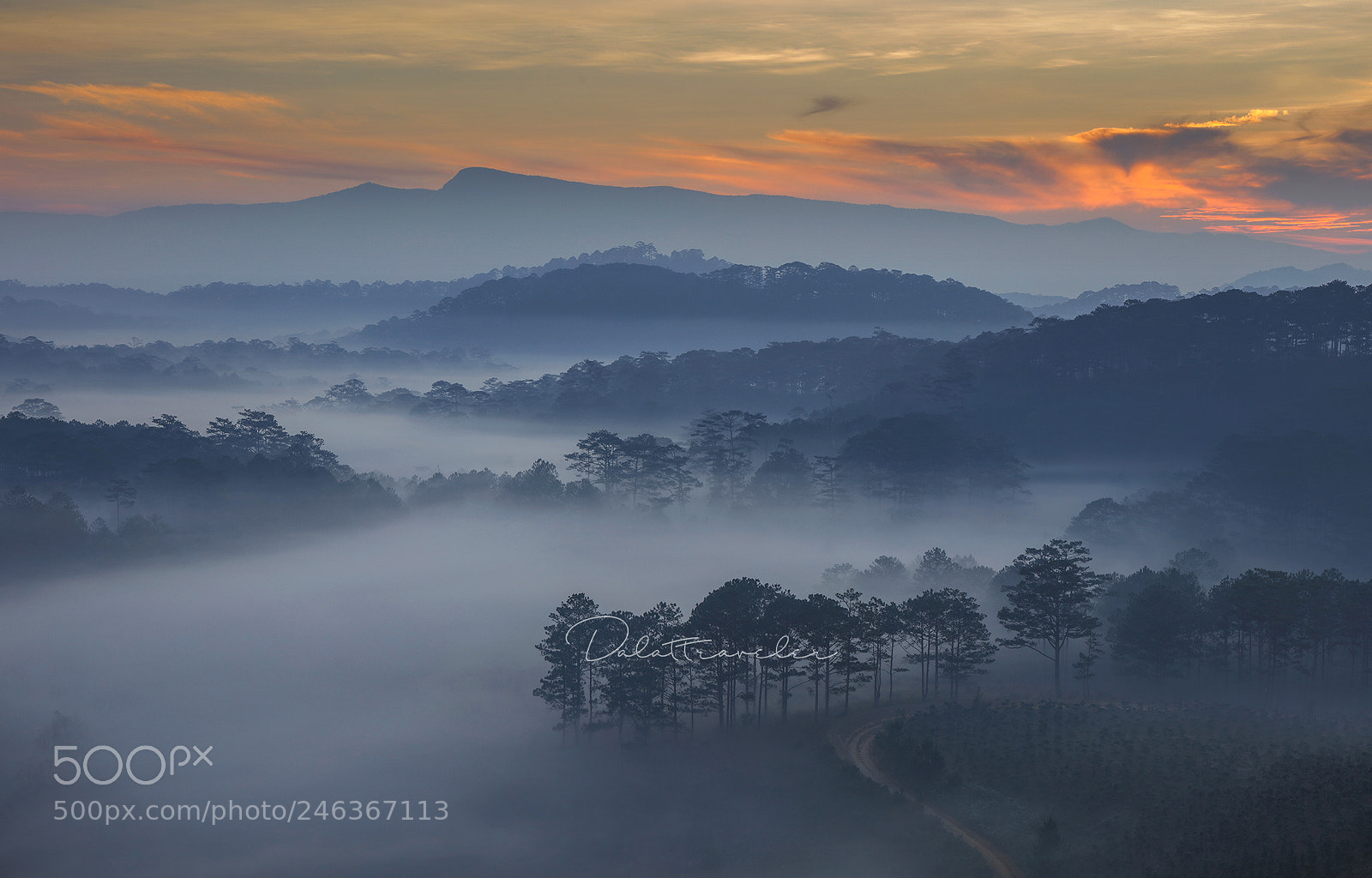 Canon EOS 5DS R sample photo. Mountain layer photography