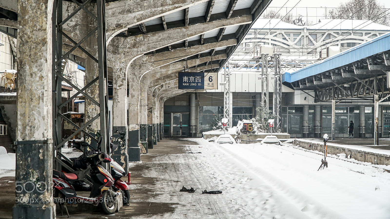 Sony a6300 sample photo. Nanjingxi railway station photography