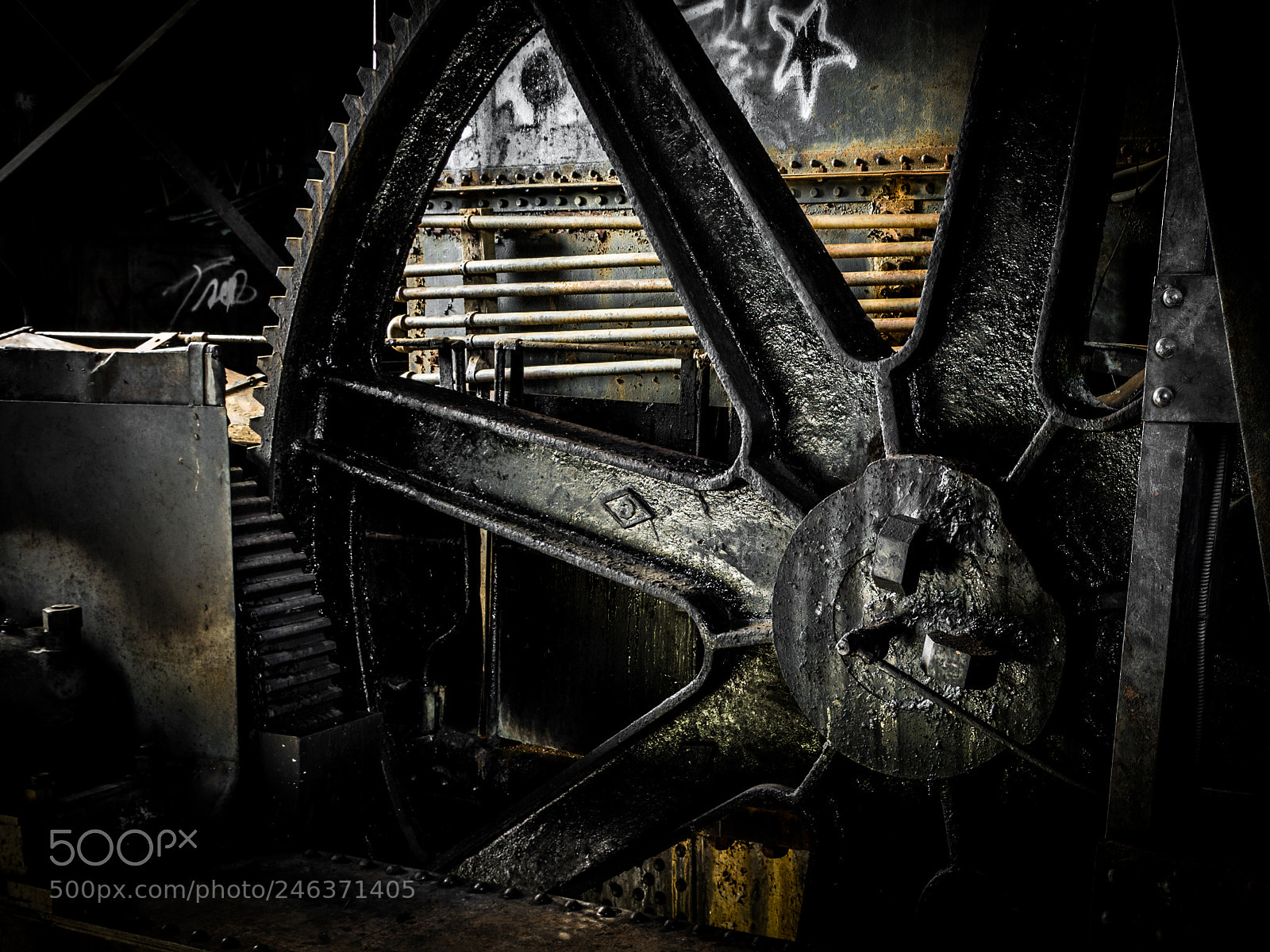 Sony SLT-A77 sample photo. Dredge gear photography