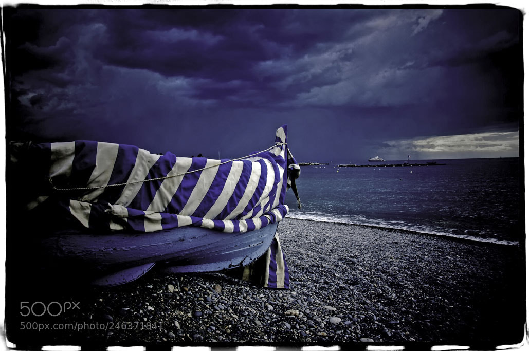 Pentax K-x sample photo. Blue  boat photography