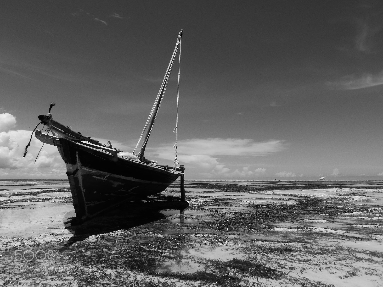 Nikon Coolpix P900 sample photo. The fisherman's boat photography