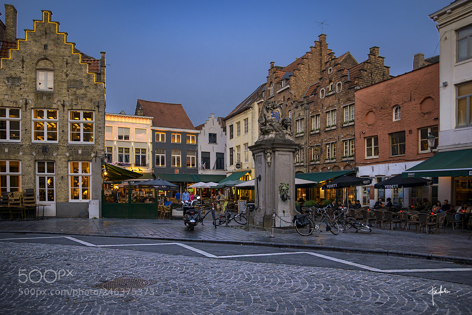 Nikon D800 sample photo. A square of bruges photography