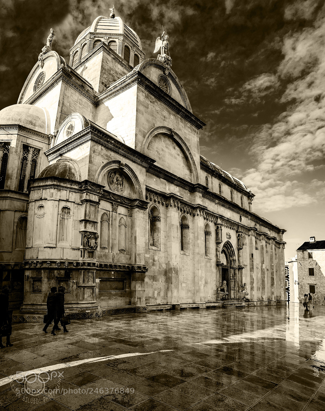 Nikon D3200 sample photo. St. jacobs cathedral photography
