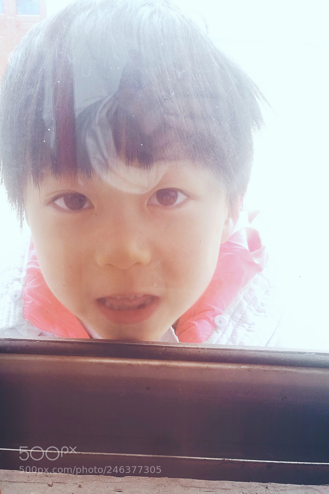Samsung Galaxy S5 sample photo. The kid outside the photography