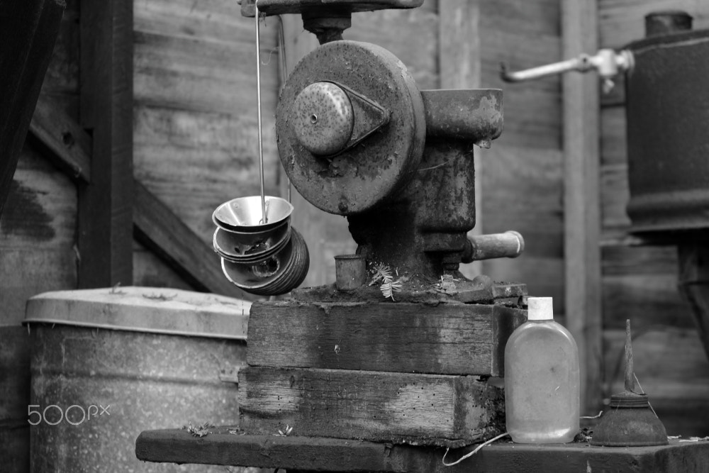 Canon EF-S 55-250mm F4-5.6 IS sample photo. Mengha dairy photography