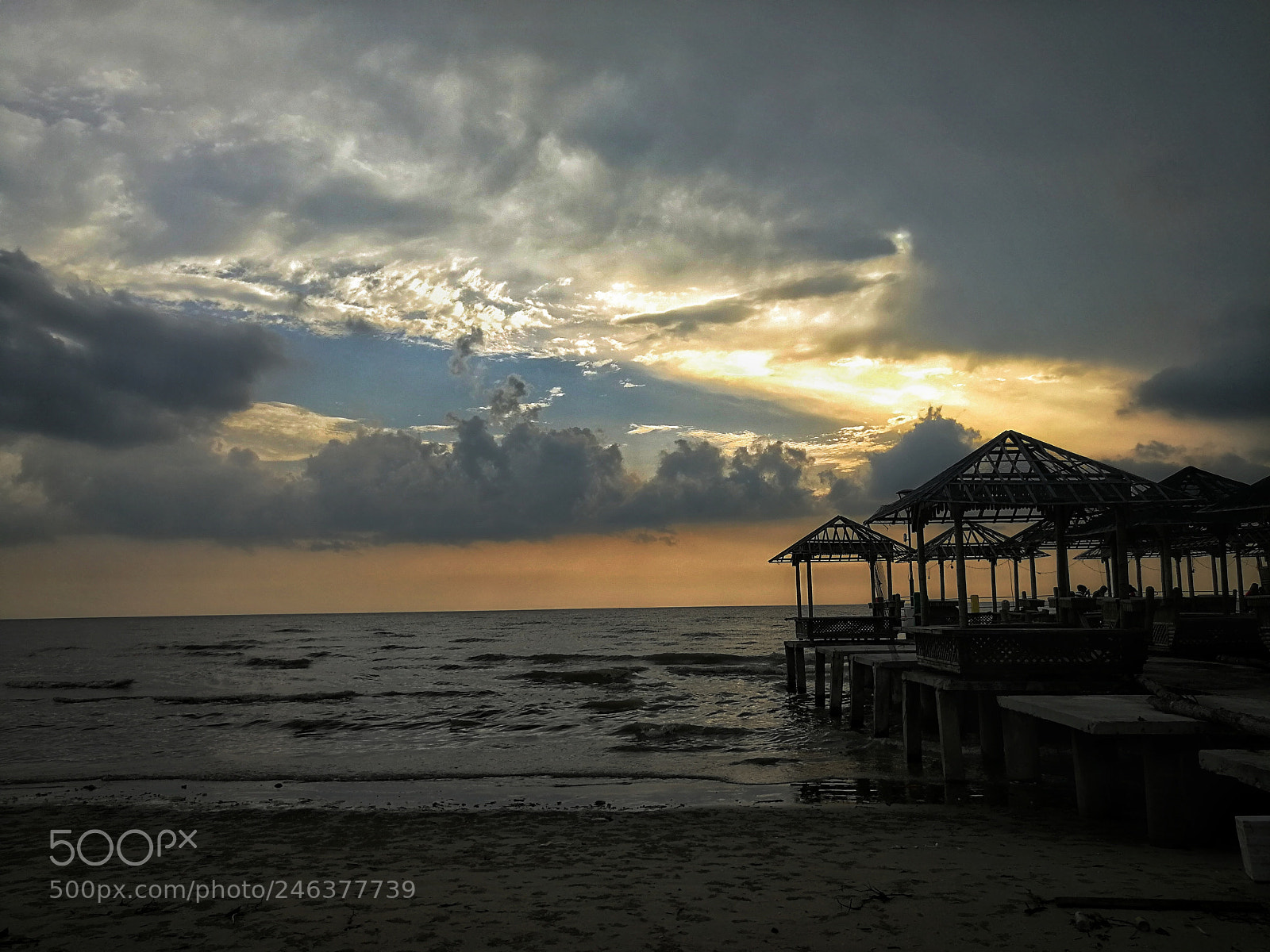 HUAWEI P10 Plus sample photo. View from beach photography