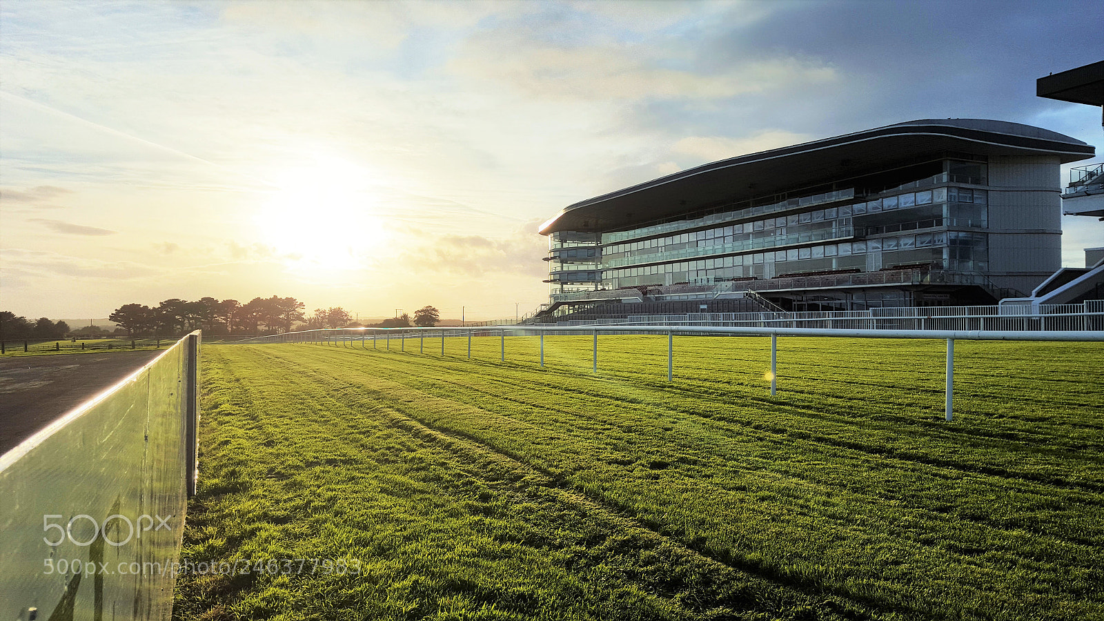 Samsung Galaxy S6 sample photo. Walk at the races photography