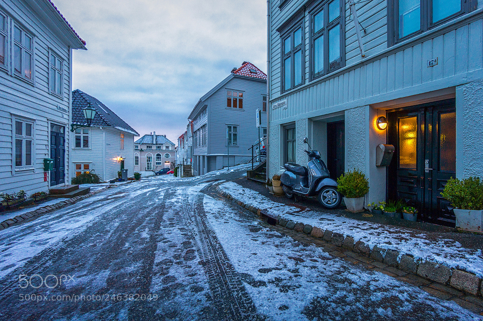 Sony Alpha a5000 (ILCE 5000) sample photo. Streets of bergen, norway photography
