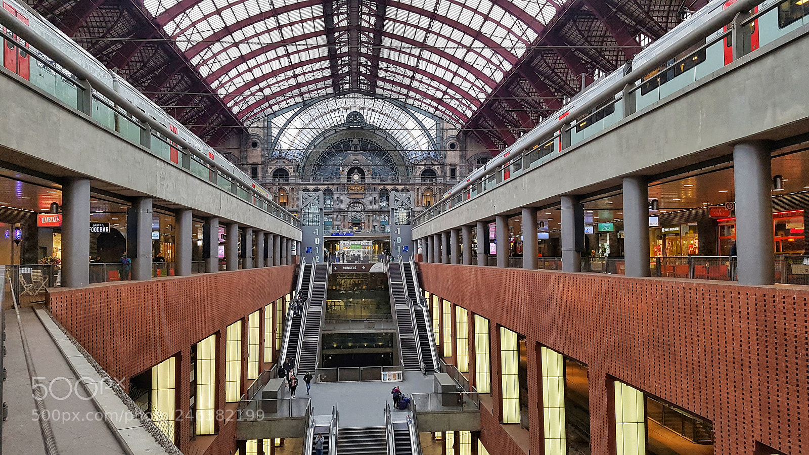 Samsung Galaxy S7 sample photo. Antwerp central station photography