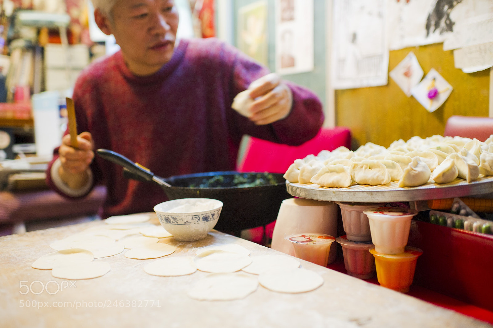 Nikon D3S sample photo. 中国春节，除夕包饺子 photography