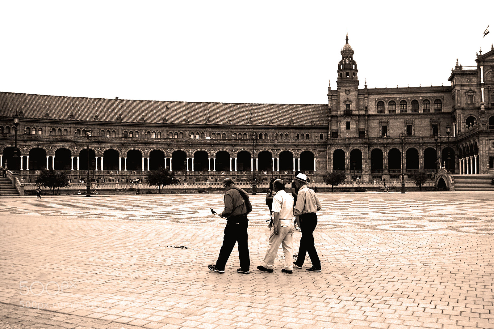 Nikon D40 sample photo. Old friends at plaza photography