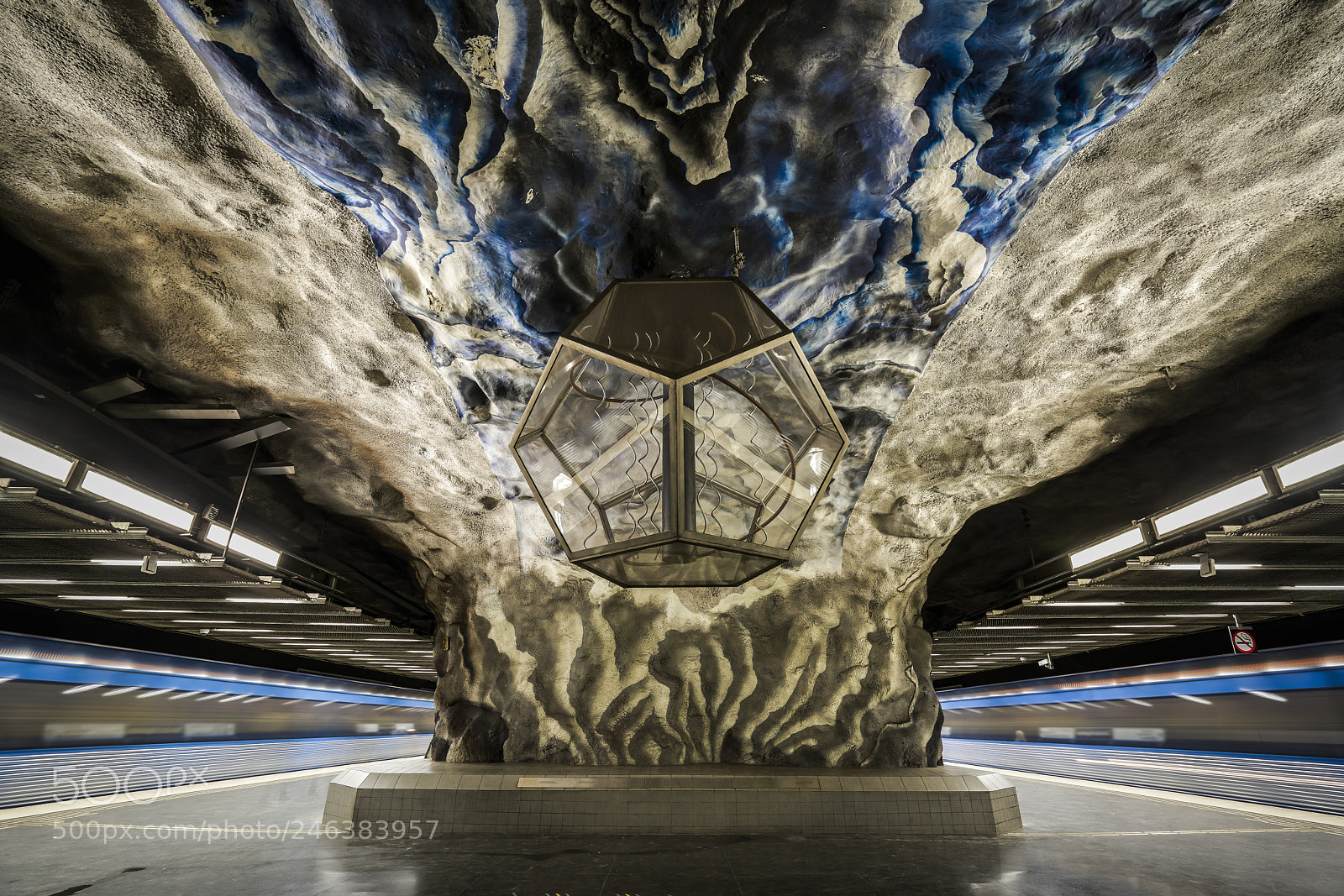 Sony a7R II sample photo. Tekniska underground photography