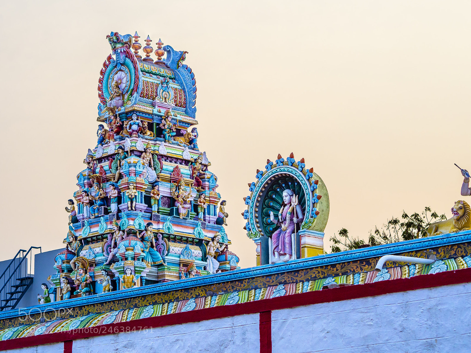 Olympus OM-D E-M10 II sample photo. Amman temple photography