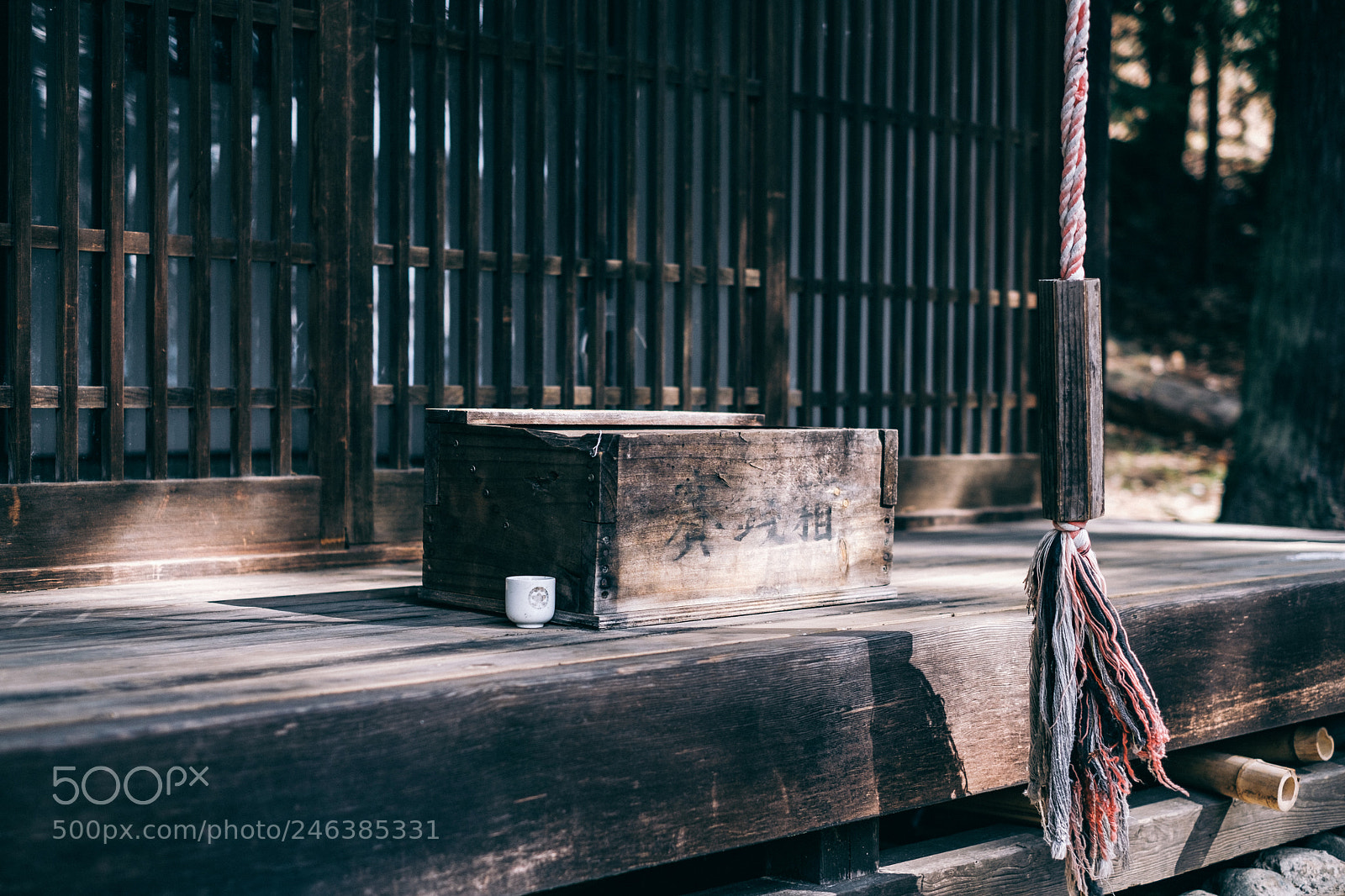 Fujifilm X-T2 sample photo. 賽銭箱 photography