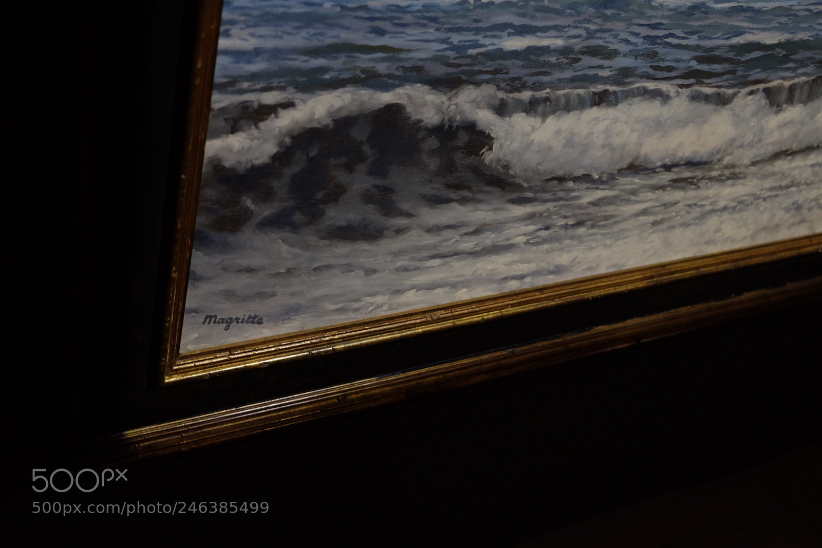 Fujifilm X-T10 sample photo. Magritte photography