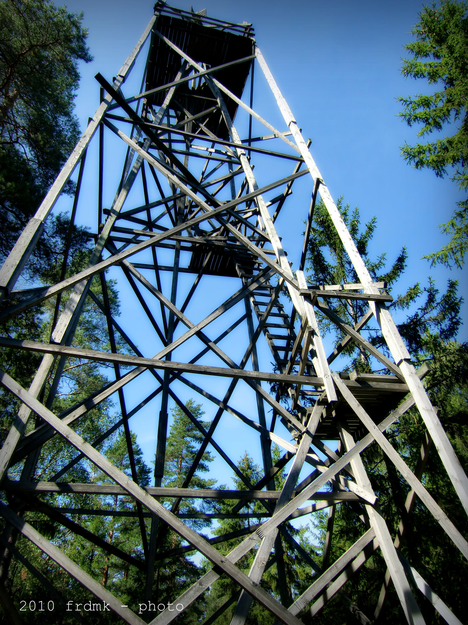 CASIO EX-H10 sample photo. Old watch tower photography