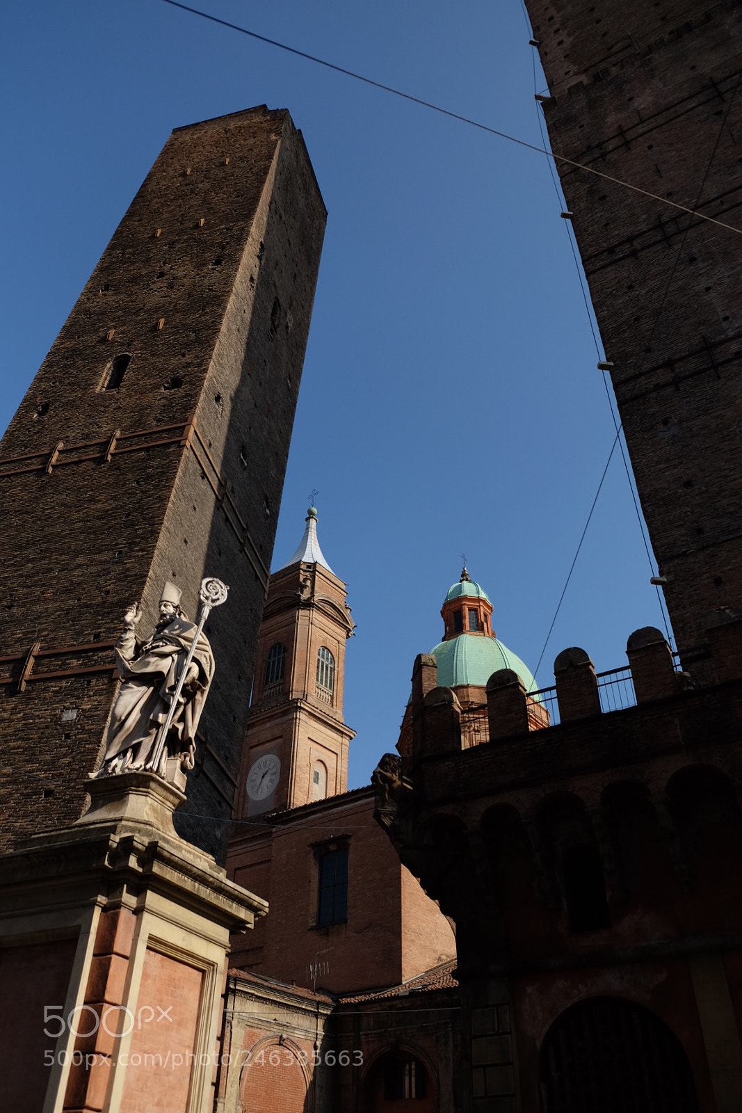 Fujifilm X-T10 sample photo. Torri galisenda e asinelli photography