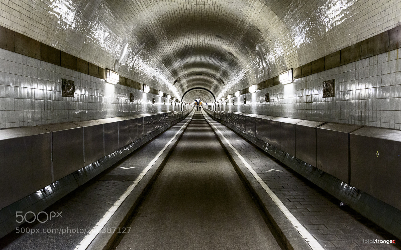 Nikon D800 sample photo. Hamburg classic iv (cv) photography
