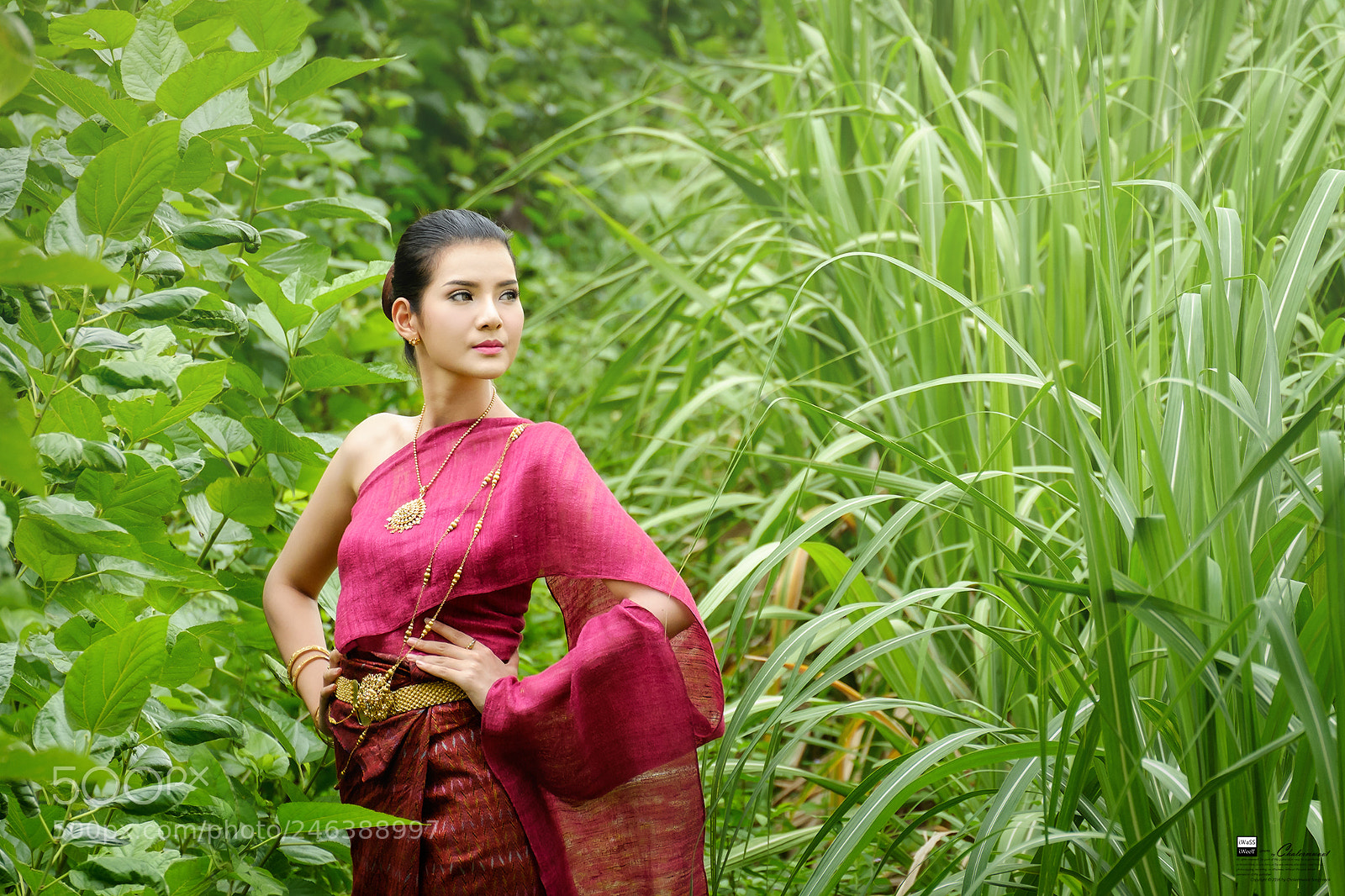 Fujifilm X-E2 sample photo. Portrait thai woman in photography