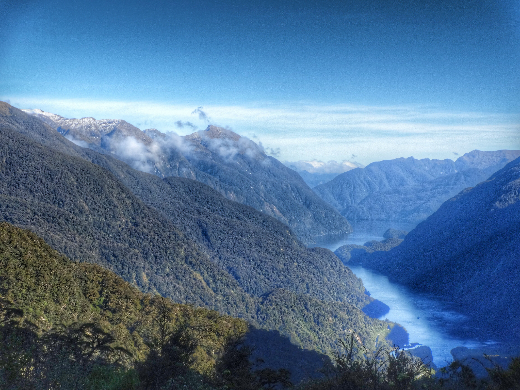 Sony Cyber-shot DSC-WX80 sample photo. Doubtful sound photography