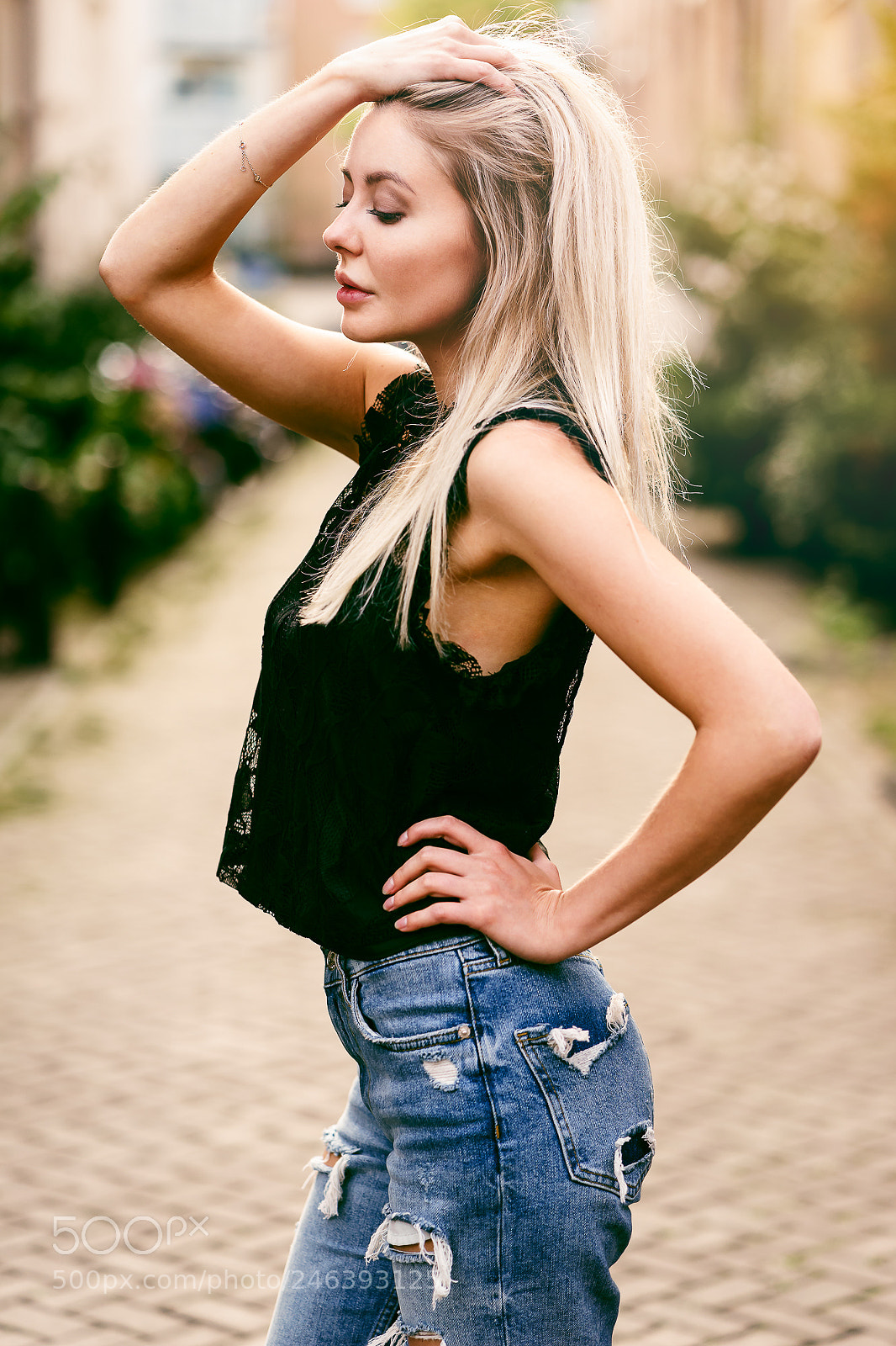 Sony a7 II sample photo. Shape photography
