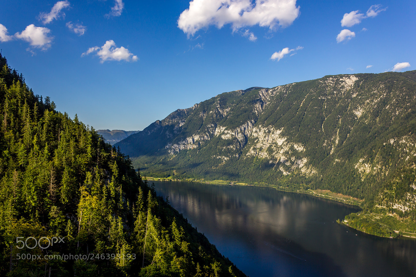 Canon EOS 550D (EOS Rebel T2i / EOS Kiss X4) sample photo. Hallstatt is simply beautiful photography