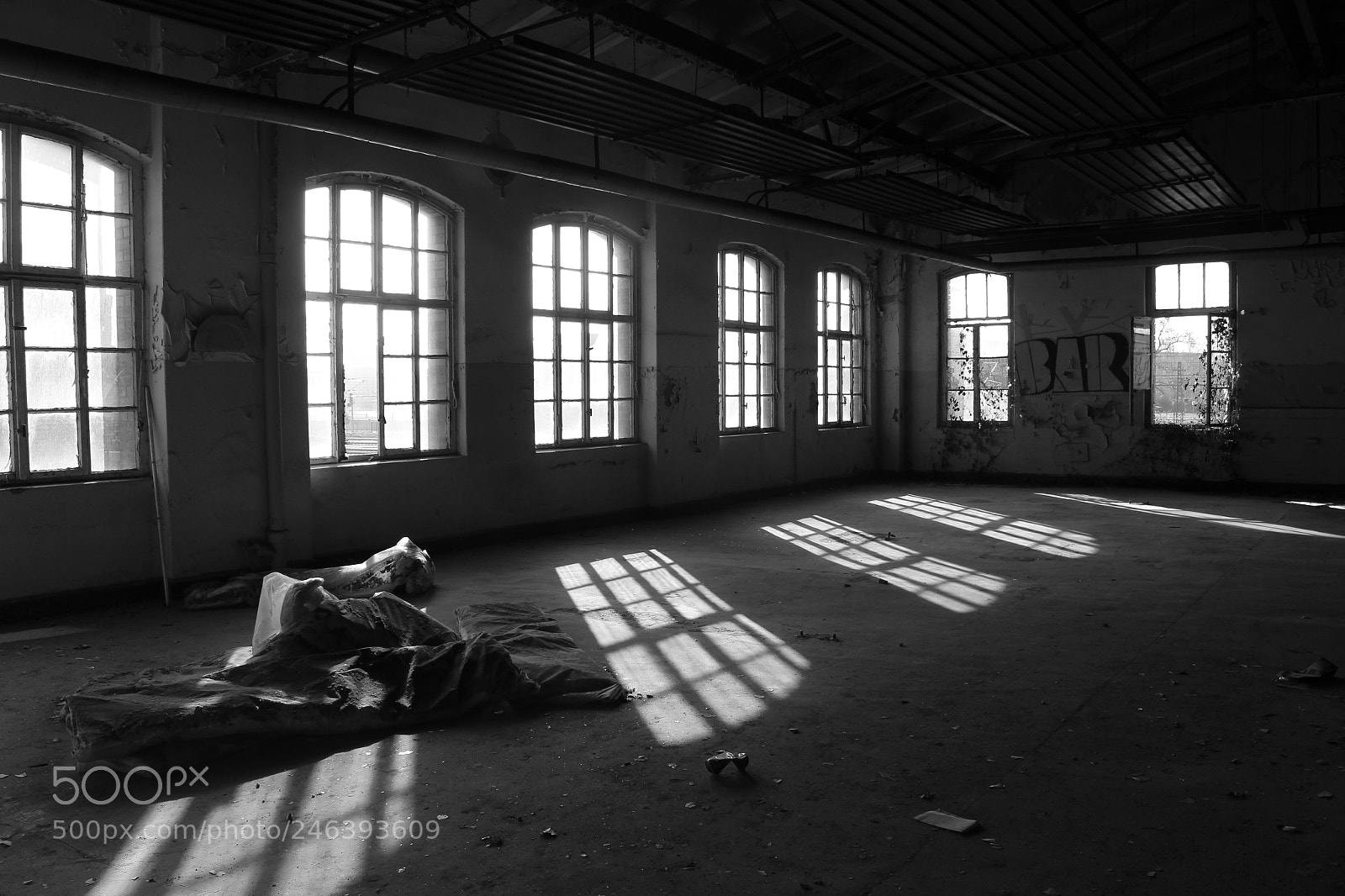 Canon EOS 700D (EOS Rebel T5i / EOS Kiss X7i) sample photo. Window sunrise photography