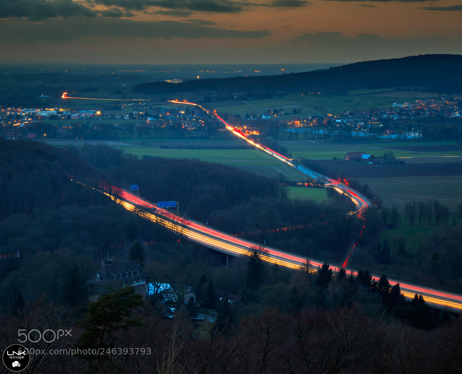 Canon EOS 77D (EOS 9000D / EOS 770D) sample photo. Highway lights photography