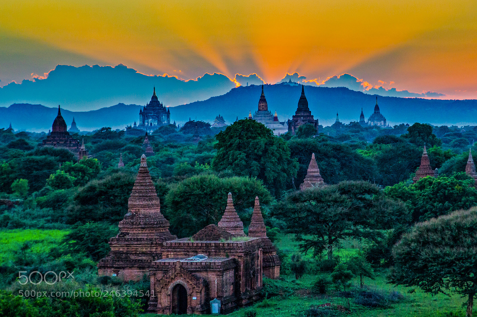 Canon EOS 60D sample photo. Old bagan photography