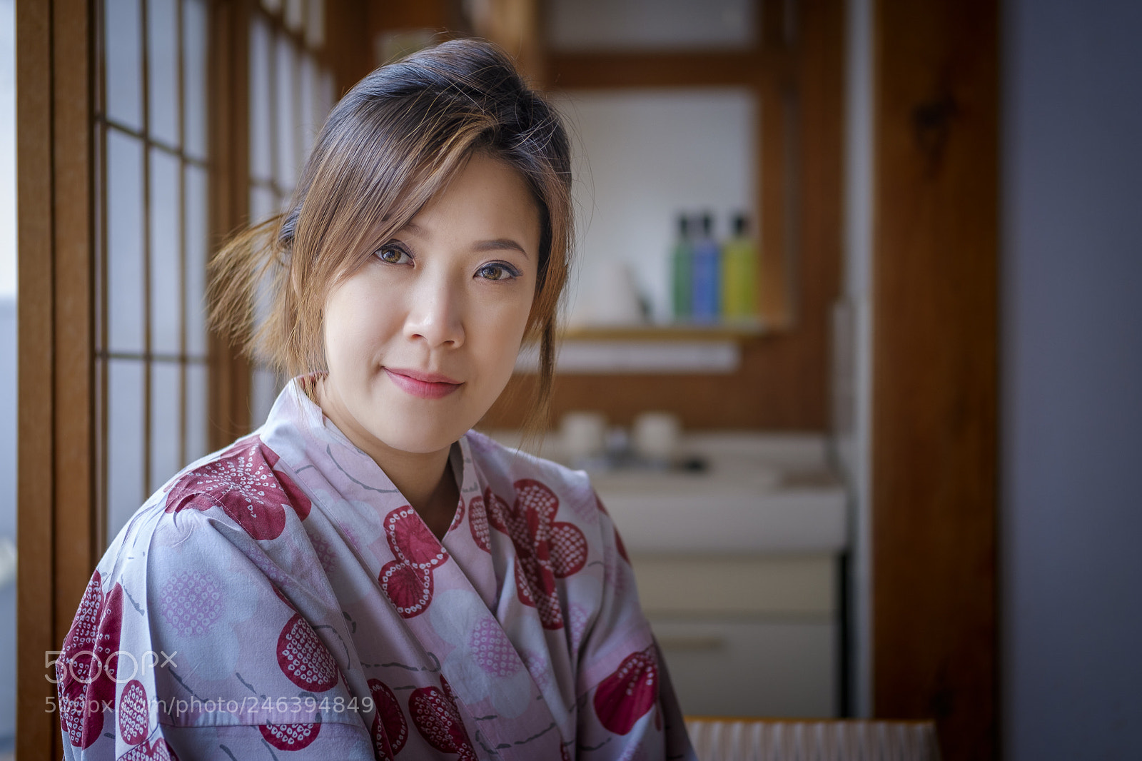 Fujifilm X-T20 sample photo. Bee at takaragawa onsen photography