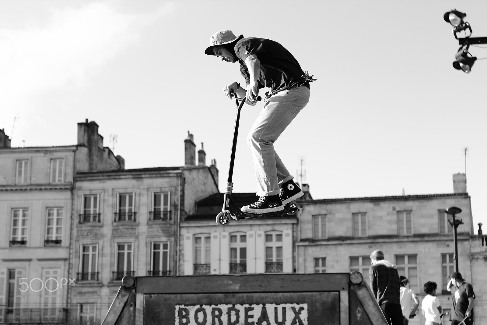Canon EOS 600D (Rebel EOS T3i / EOS Kiss X5) + Canon EF 24-70mm F2.8L USM sample photo. Skate scooter on docks at bordeaux 1 photography